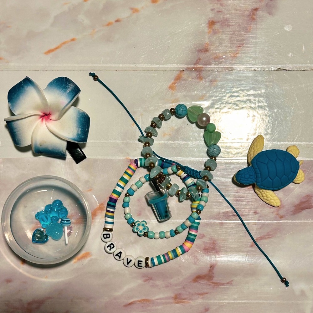 Handmade Beads Bracelets Gashapon Capsule New -Free Shipping